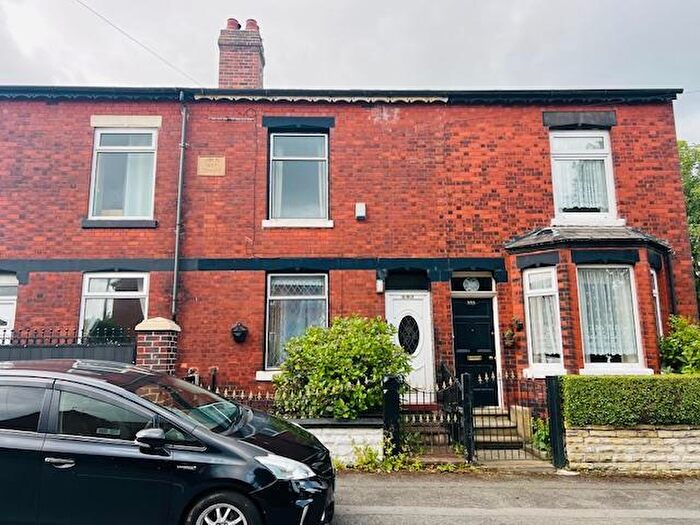 3 Bedroom Mews To Rent In Chapel Lane, Manchester, M9