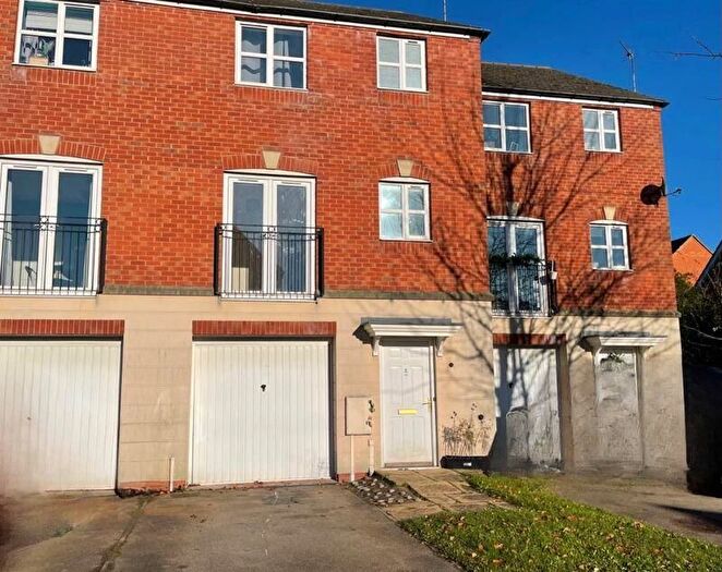 4 Bedroom Terraced House For Sale In All Saints Close, Coalville, LE67