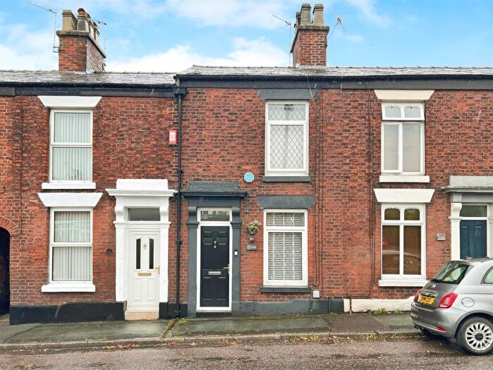 2 Bedroom Terraced House For Sale In West End Cottages, Congleton, CW12