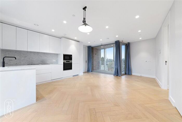 1 Bedroom Apartment For Sale In Parkhaus, Mapple Path, London, E5