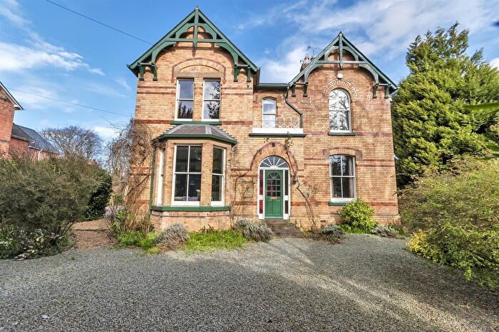 5 Bedroom Town House For Sale In Weston Lane, Oswestry, SY11