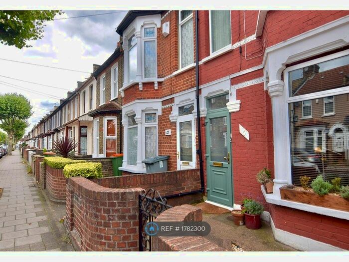 2 Bedroom Flat To Rent In Derby Road, London, E7