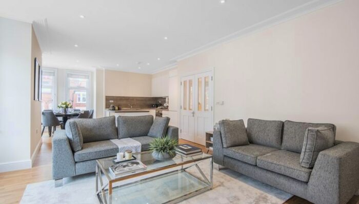 3 Bedroom Property To Rent In King Street, London, W6