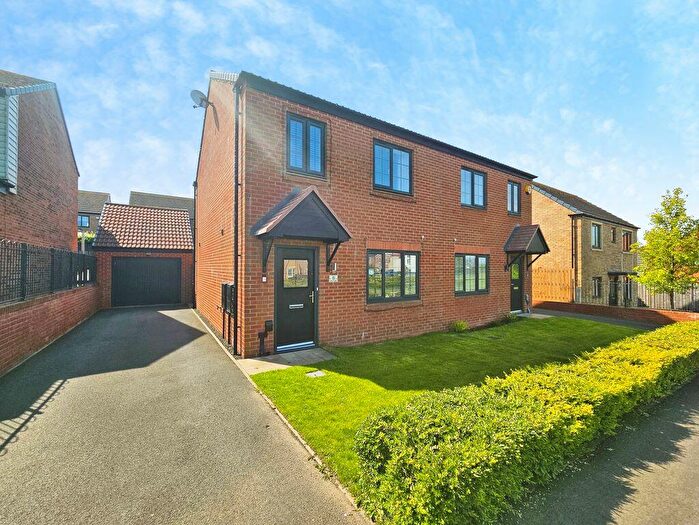 3 Bedroom Semi Detached House For Sale In Spilsby Crescent, Cramlington, NE23