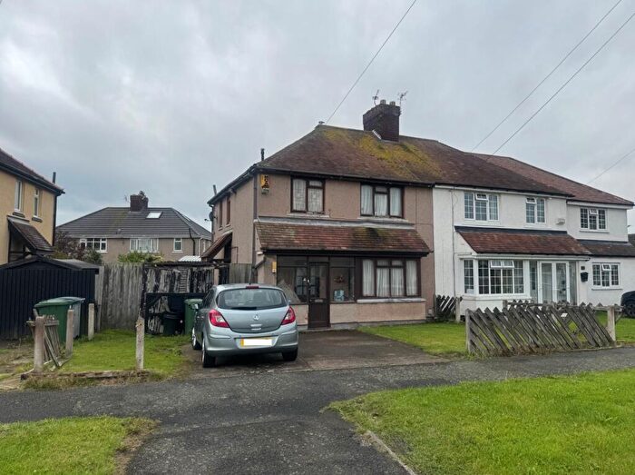 3 Bedroom Semi-Detached House For Sale In Reeds Avenue West, Wirral, Merseyside, CH46