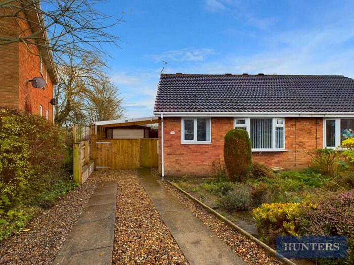 2 Bedroom Semi-Detached Bungalow To Rent In Headlands Close, Bridlington, YO16