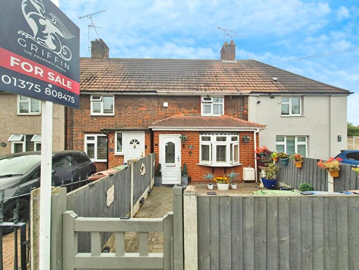 2 Bedroom Terraced House For Sale In Christchurch Road, Tilbury, RM18