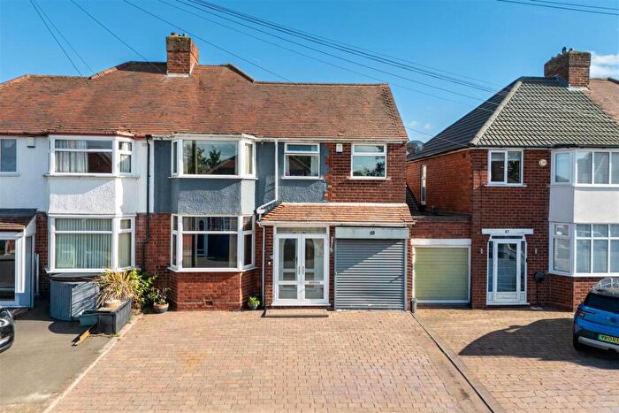 5 Bedroom Semi Detached House For Sale In Stanton Road, Shirley, Solihull, B90