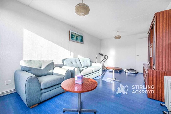 3 Bedroom Apartment To Rent In Mallory Street, London, NW8