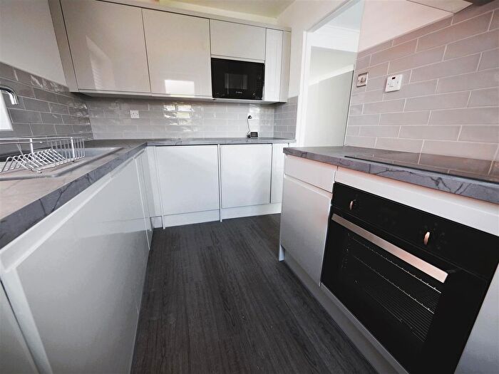 3 Bedroom Semi-Detached House To Rent In Aldenham Road, Guisborough, TS14