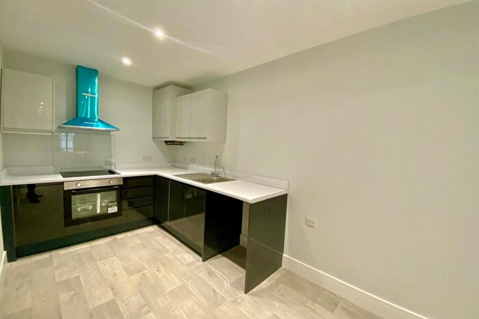 Flat To Rent In Bernard Street, Southampton, SO14