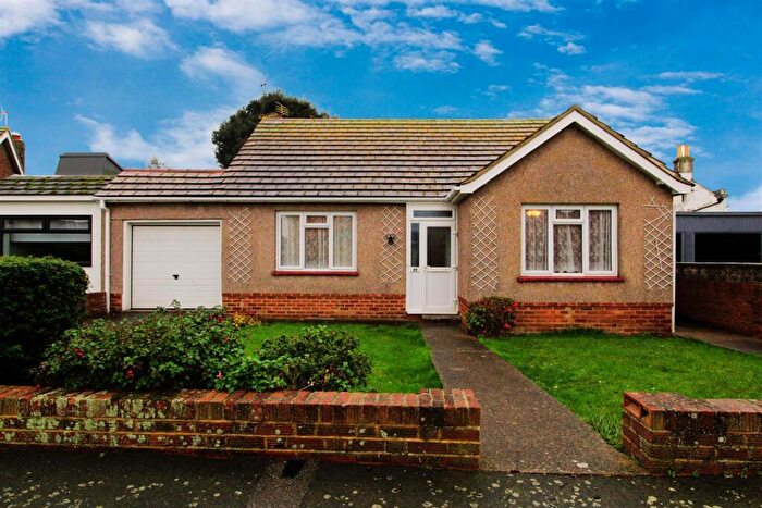 2 Bedroom Detached Bungalow For Sale In Grenville Way, Broadstairs, CT10