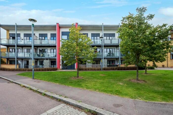 1 Bedroom Flat To Rent In Shearwater Court, Waterstone Way, Greenhithe, DA9