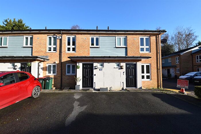 2 Bedroom Property To Rent In Siena Drive, Pound Hill, Crawley, RH10