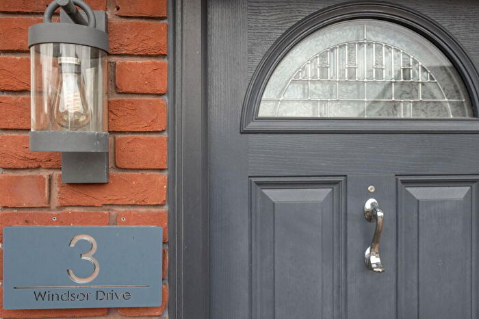 4 Bedroom Detached House For Sale In Windsor Drive, Westbury, BA13