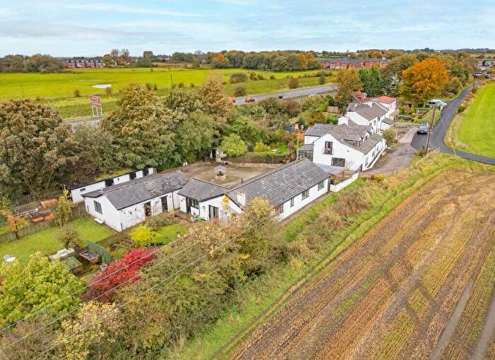 7 Bedroom Detached House For Sale In Westhoughton Lancashire, BL5