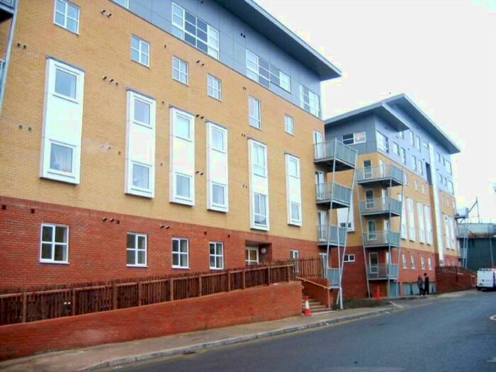 2 Bedroom Flat To Rent In Odette Court, Borehamwood, WD6