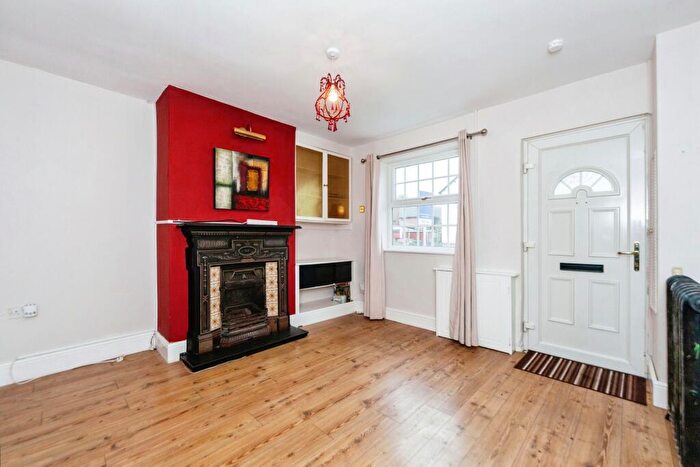 3 Bedroom Semi-Detached House For Sale In Victoria Road, Saltney, Chester, Flintshire, CH4