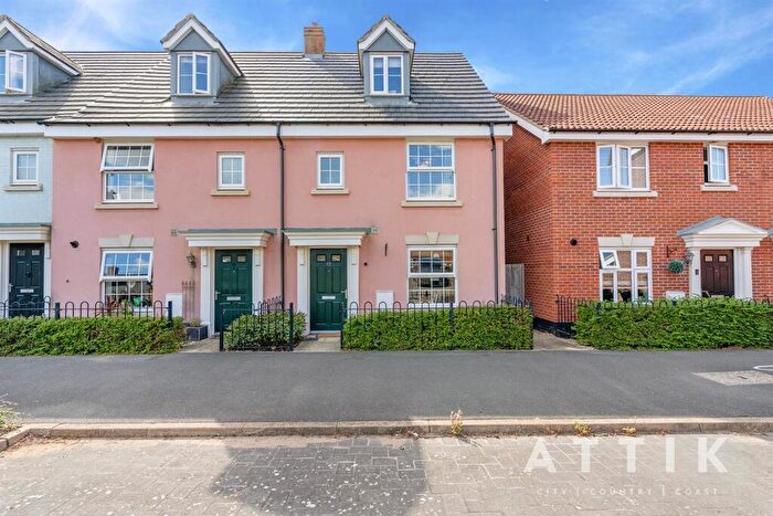 3 Bedroom End Of Terrace House For Sale In Kingfisher Walk, Loddon, Norwich, NR14