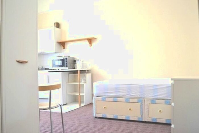 Studio To Rent In Leinster Gardens, Leinster Gardens, Bayswater, London W2