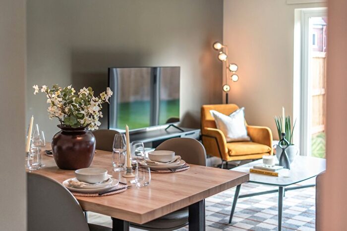 3 Bedroom Semi-Detached House To Rent In Mason Drive, Armthorpe, Doncaster, DN3