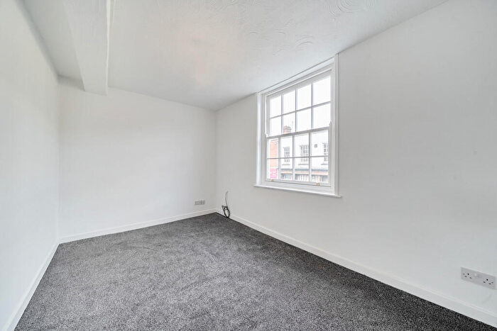 1 Bedroom Apartment To Rent In High Street, Stoutport On Severn, DY13