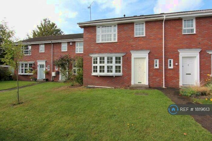 3 Bedroom Terraced House To Rent In Pinfold Court, Chester, CH4