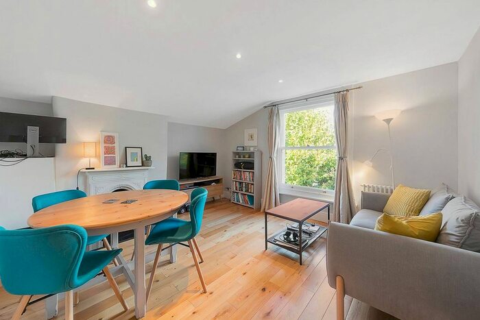 1 Bedroom Flat To Rent In Heaver Estate, Heaver Estate, London, SW17