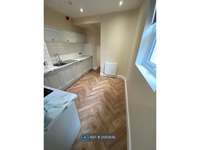 1 Bedroom Flat To Rent In St. Johns Lane, Bristol, BS3