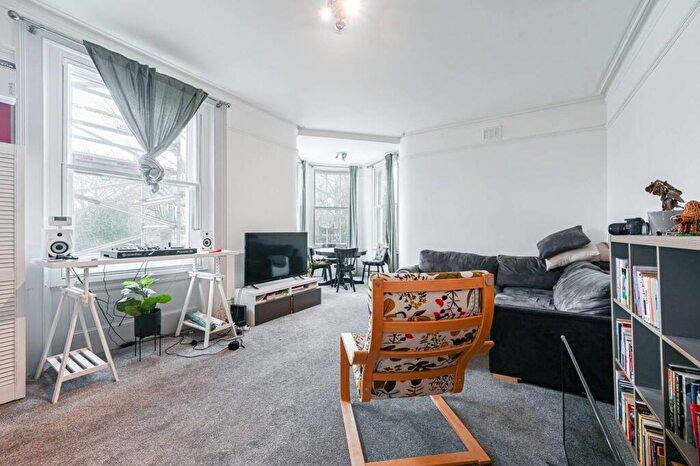 2 Bedroom Maisonette To Rent In Eliot Hill, Lewisham, London, SE13