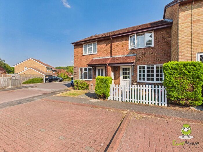 2 Bedroom Terraced House For Sale In Calleva Close, Basingstoke, Hampshire, RG22