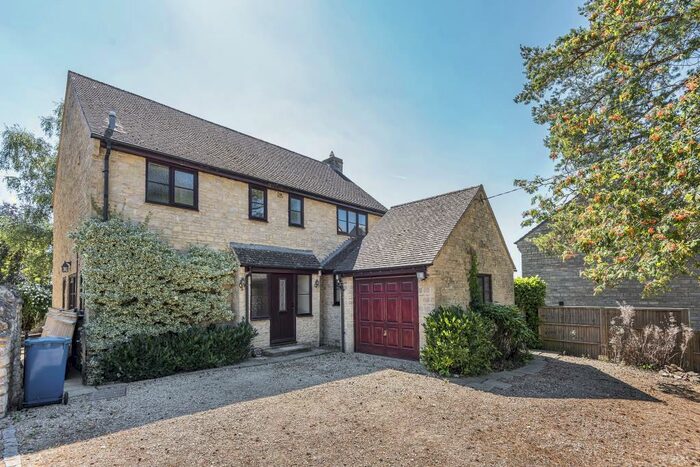 4 Bedroom Detached House To Rent In Mill Lane, Upper Heyford, OX25