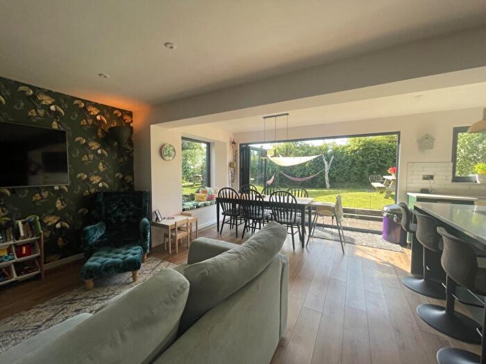 4 Bedroom Detached House For Sale In Veasy Park, Plymouth, PL9