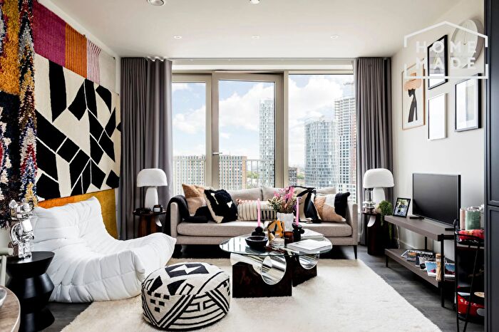 1 Bedroom Flat To Rent In Coppermaker Square, Aarons Building, E20