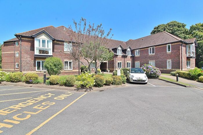2 Bedroom Retirement Property For Sale In Copper Beeches, Home Mead, Denmead, PO7