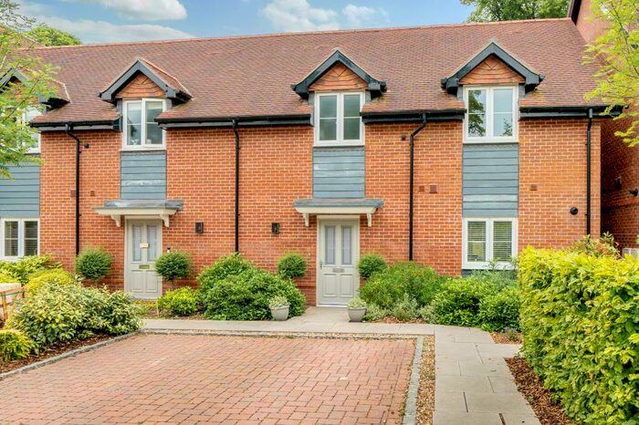 3 Bedroom End Of Terrace House To Rent In Parklands Manor, Besselsleigh, OX13