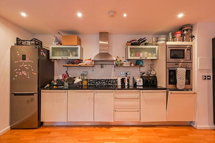 2 Bedroom Flat For Sale In Ability Place, Canary Wharf, London, E14