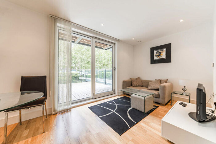 Flat To Rent In Indescon Square, Canary Wharf, E14