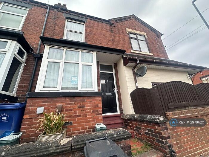 2 Bedroom Terraced House To Rent In Oxford Road, Newcastle, ST5