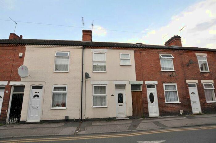 3 Bedroom House To Rent In All Saints Road, Staffordshire, DE14