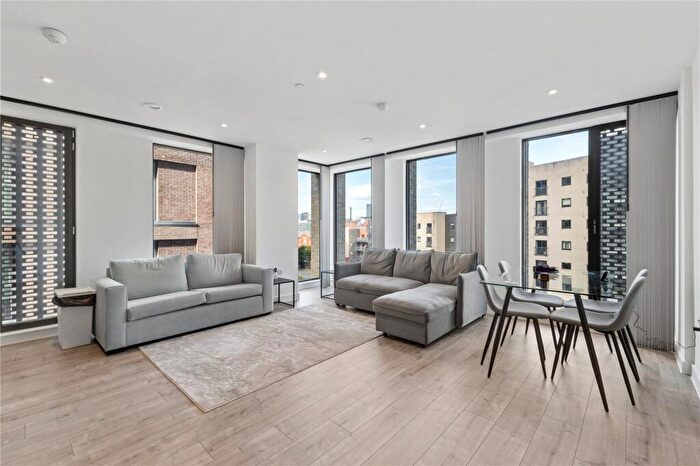 2 Bedroom Apartment For Sale In Victoria House, Great Ancoats Street, Manchester, Greater Manchester, M4