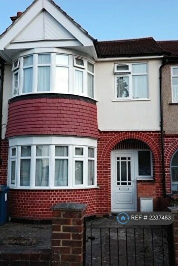 3 Bedroom Terraced House To Rent In Kings Road, Harrow, HA2