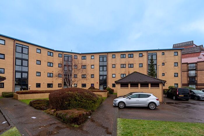 2 Bedroom Flat To Rent In Mavisbank Gardens, Festival Park, Glasgow, G51