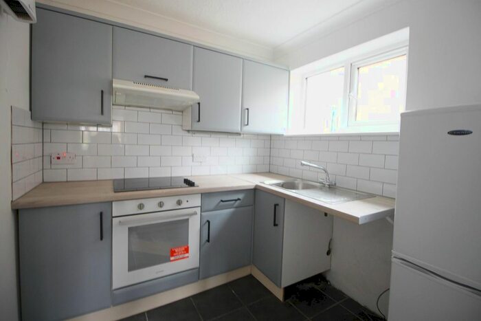1 Bedroom Flat To Rent In Botany Bay Road, Southampton, SO19