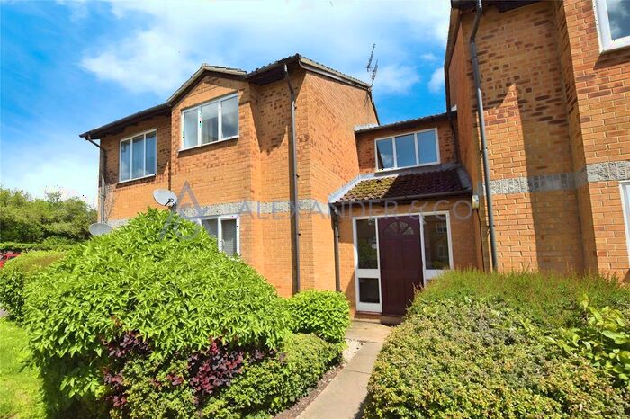 1 Bedroom Flat To Rent In Kestrel Way, Bicester, Oxfordshire, OX26