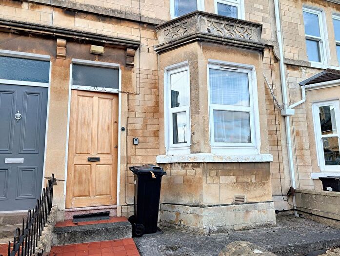 Terraced House To Rent In Ringwood Road, Bath, Somerset, BA2