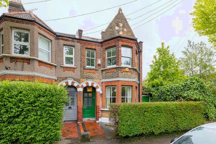 1 Bedroom Flat To Rent In Edward Road, London, E17