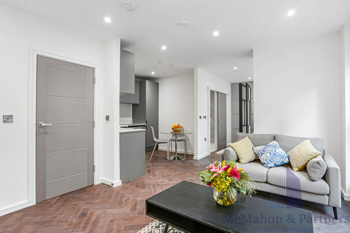 Apartment For Sale In , London, EC3N