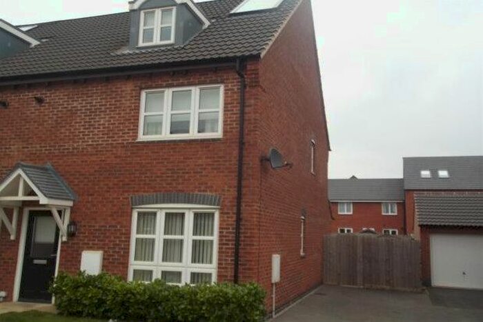 4 Bedroom Property To Rent In Hucknall, Nottingham NG15