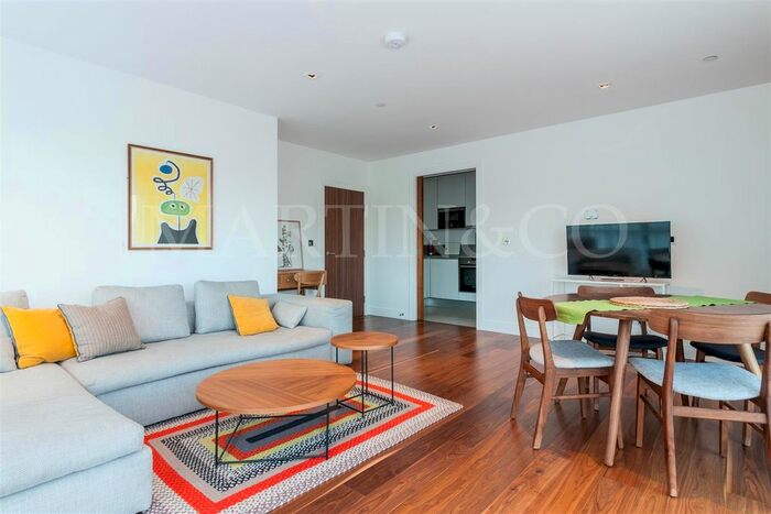 2 Bedroom Flat To Rent In Longfield Avenue, London, W5